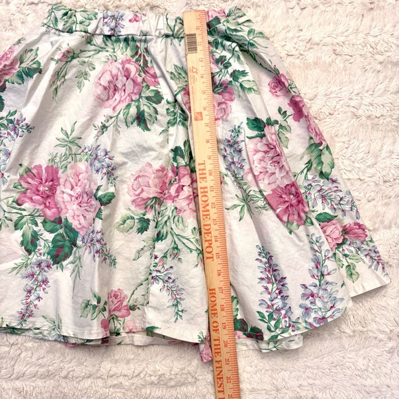 Vintage Handmade White Floral Skirt | Pink Flowers | Elastic Waist size 25 - 27 - Picture 2 of 6